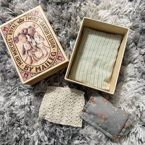 Maileg mouse matchbox bed